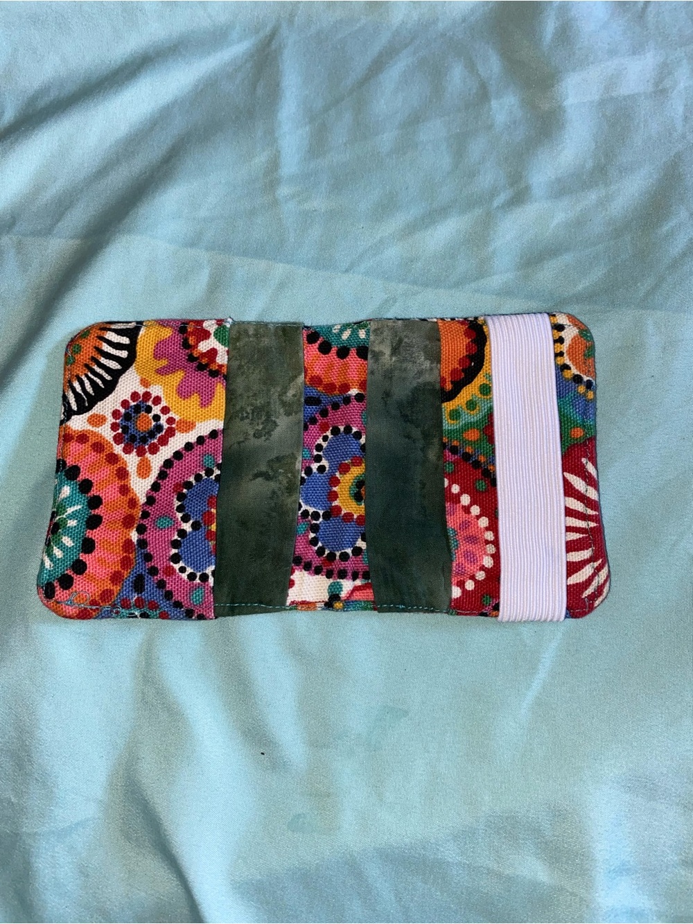 Colorful Floral Pattern Elastic Wrist Wallet - Multicolor